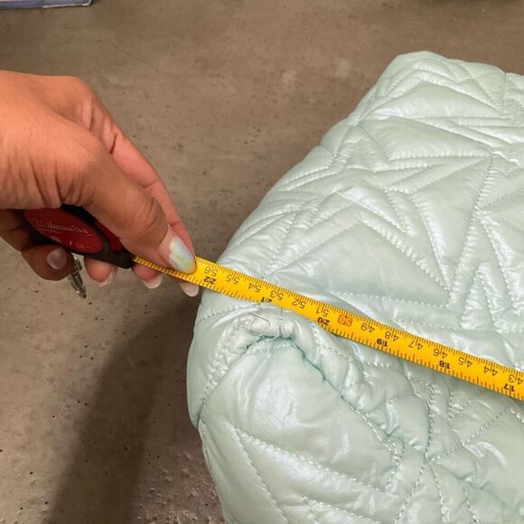 Urban Outfitters Quilted Overnight Bag - Picture 5 of 6